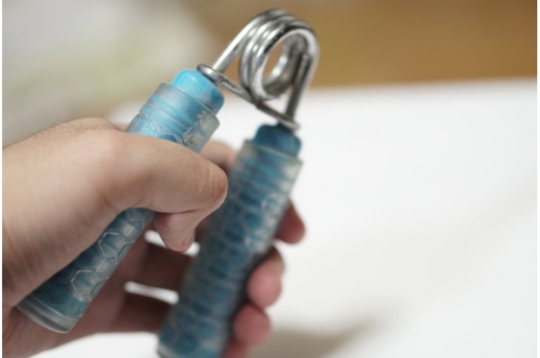 the-effect-of-reduced-grip-strength