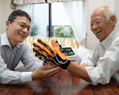 ハンド使用