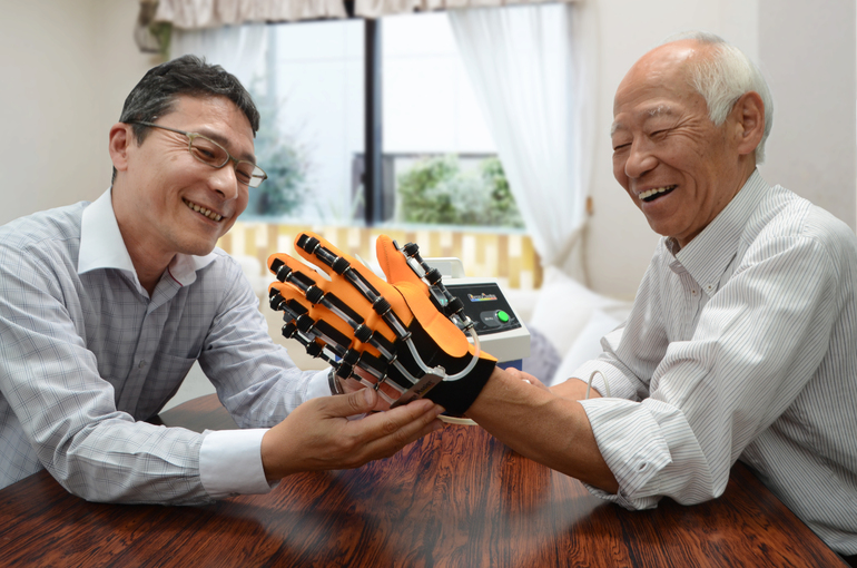 ハンド使用